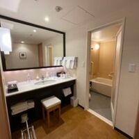 客室内のお風呂と洗面所