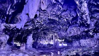 夏には最高の鍾乳洞！