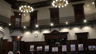 赤レンガの瀟洒な建物