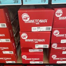 ミネトンカが安い