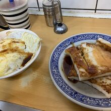 魯肉飯と大根餅