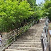 五重の塔と富士山が眺められる展望デッキ