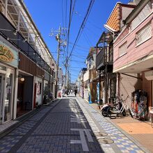 鵠沼海岸商店街 (マリンロード)