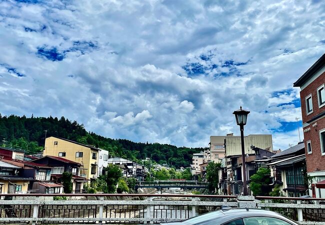 古都高山の中心を流れる川