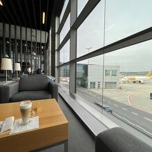 シェンゲン ビジネス ラウンジ (ヨハネ パウロ2世 クラクフ バリツェ国際空港)