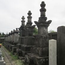 受用院青地家墓所