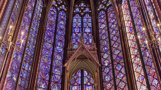 ステンドグラスがとってもキレイ☆