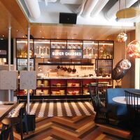 朝食レストラン。選べるメニューとブッフェで美味しい。