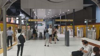 東京メトロ&東急東横線&田園都市線 渋谷駅 銀座線の駅はデザインが素晴らしいです