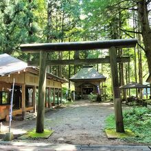 抱返神社