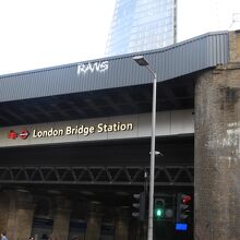 ロンドンブリッジ駅の入口