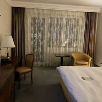 部屋は思ったより狭い