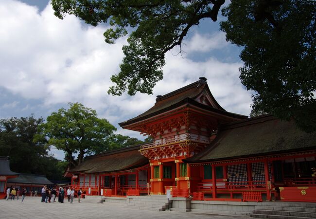 広大で風格あり、日本有数の神社