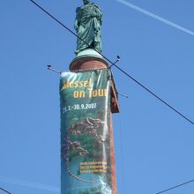 高さ39ｍの塔上にLudwigⅠ世大公の銅像