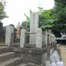 山鹿素行の墓