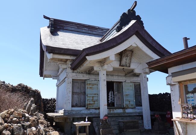 蔵王刈田嶺神社 (奥宮)