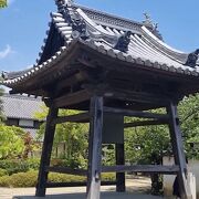 阿智神社のすぐ隣