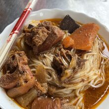 サマキマーケットのうどんカレーが食べて来ました。美味しかった