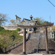 直方の真ん中にある大きな神社