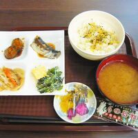 無料朝食メニューですが不味い…