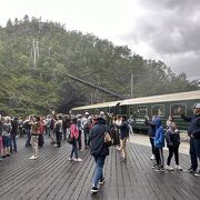 ショース駅で観光停車してくれる