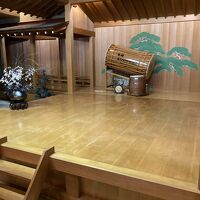 能舞台もあります。