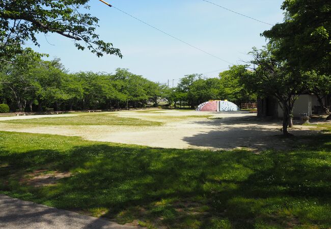 二ノ丸公園 (中津北公園)