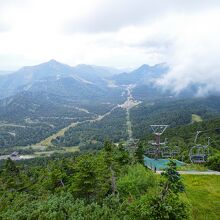 テラスがいくつか設けられており、絶景を気軽に楽しめます。