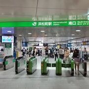 JR山手線京浜東北線&東京モノレール 浜松町駅