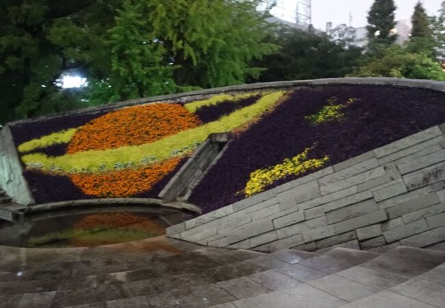 東京空襲犠牲者を追悼し平和を祈念する碑