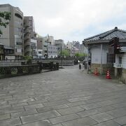 眼鏡橋などの石橋群がある公園ですよ