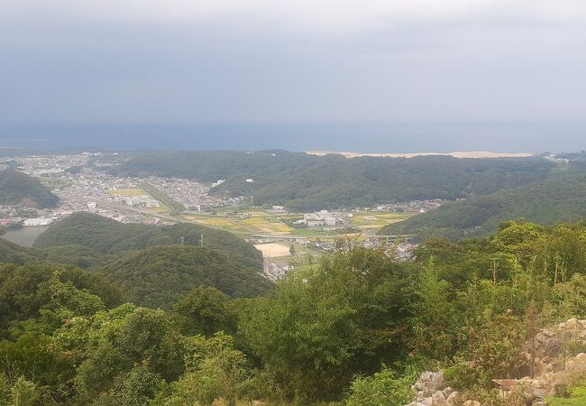 山の上の本丸まで登りました