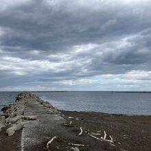 能取湖の反対側、オホーツク海