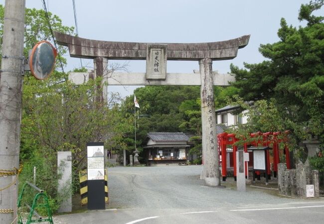 歴史ある柳川の鎮守なのね