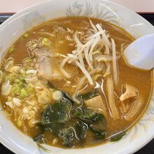 赤味噌ラーメン