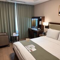 広々ダブルベッドの部屋