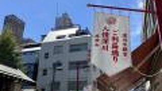 深川不動堂へ向かう参道