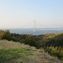 明石海峡大橋や対岸も見えます