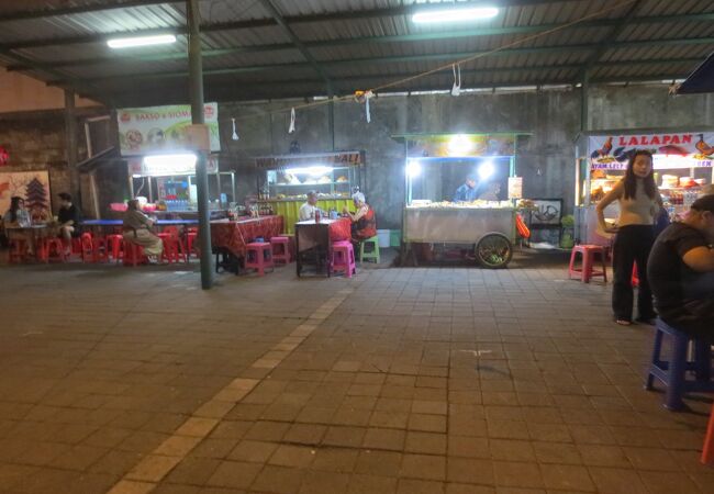 ほぼ観光客向け