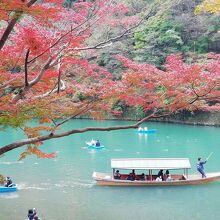 嵐山の屋形船