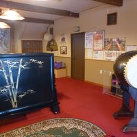 館内「ご用の方はご用の方は2回叩いてください」の太鼓が楽しい