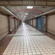 雨の日便利！地下鉄チャガルチ駅と南浦駅を繋ぐ地下商店街