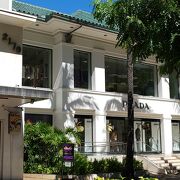 プラダ (ワイキキ店) クチコミ・アクセス・営業時間|ホノルル プラダ (ワイキキ店) クチコミ・アクセス・営業時間|ホノルル