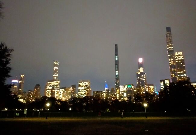 冬はクローズされています