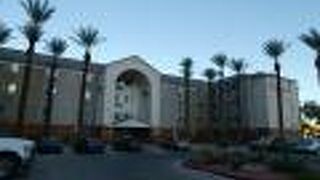 Sonesta Simply Suites Las Vegas Convention Center