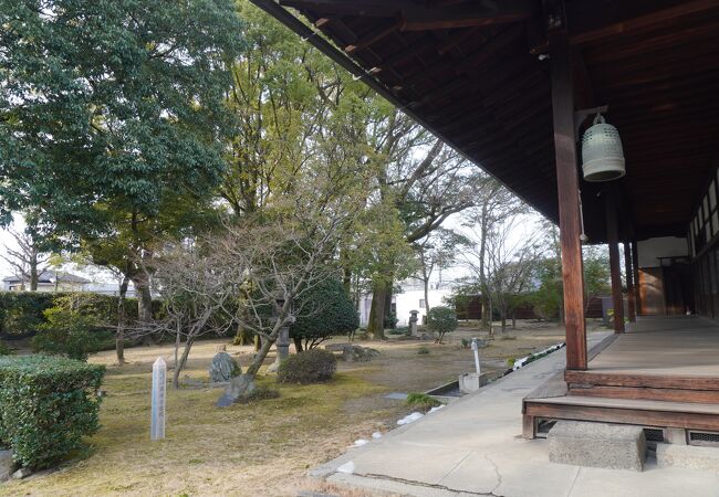 かつては、天龍寺、相国寺、建仁寺、東福寺と並ぶ京都五山の1つ