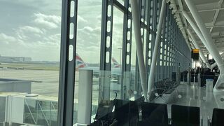 London Heathrow Airport (LHR)