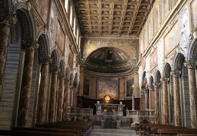 サン マルコ エヴァンジェリスタ大聖堂