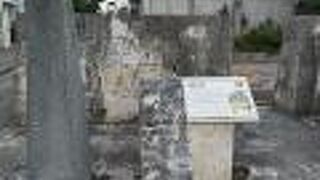 八重山博物館の前にあります