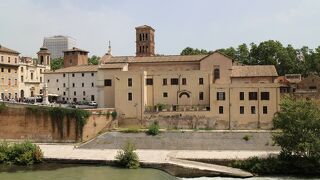 テヴェレ川の中洲